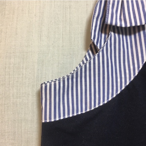J Crew Navy Blue Bow Shoulder Top Sleeveless Sz M - Picture 4 of 7